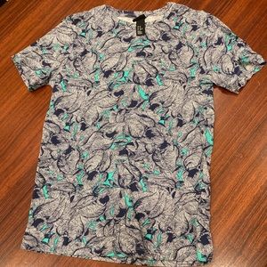 White, blue, & teal leaf print H&M t-shirt XS